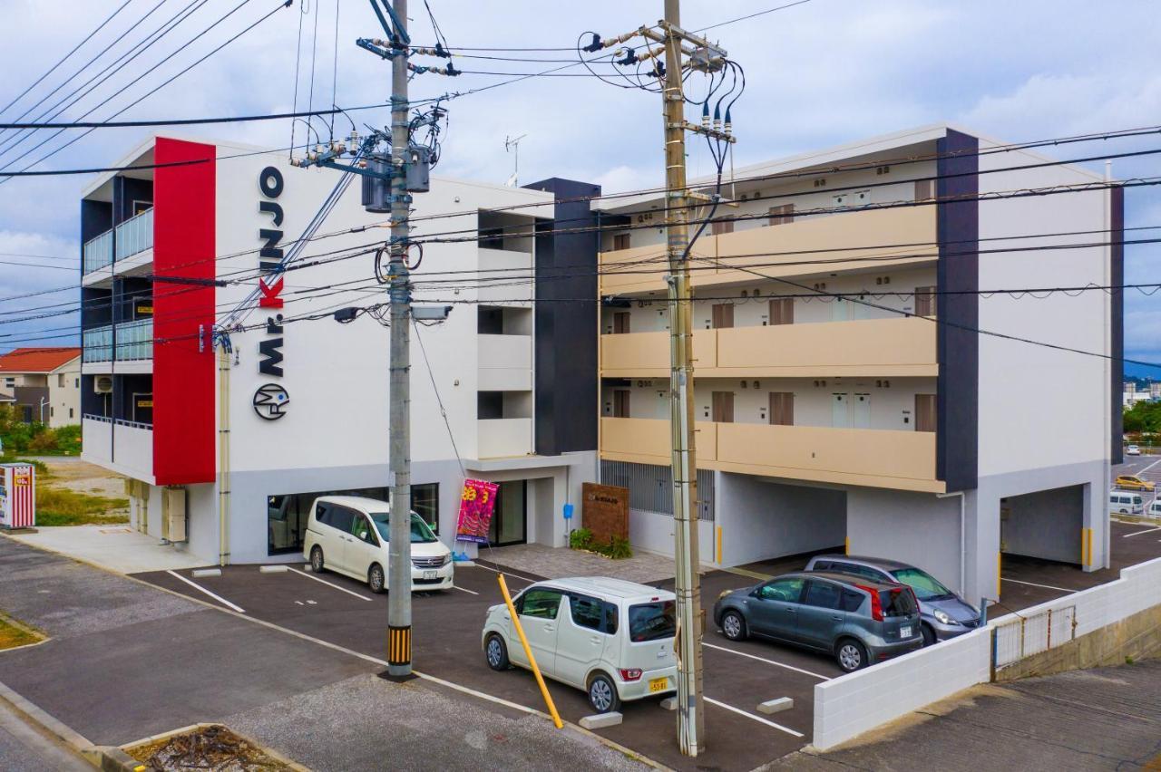 Mr.Kinjo Inn Урума Екстер'єр фото